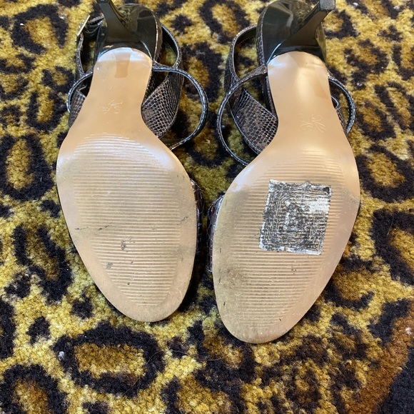 Gunmetal snake embossed heels by Vera Wang - Picture 6 of 6